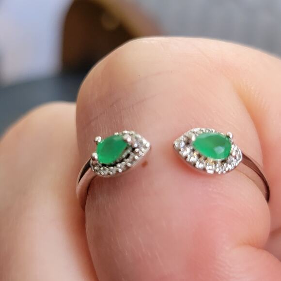 Rhodium Plated Open Design Ring with Green Simulated Gemstones - Adjustable - Picture 7 of 7